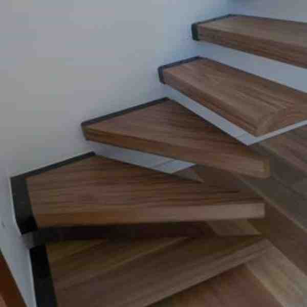 Spotted gum treads