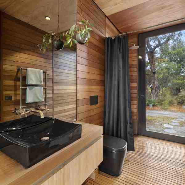 bathroom blackbutt