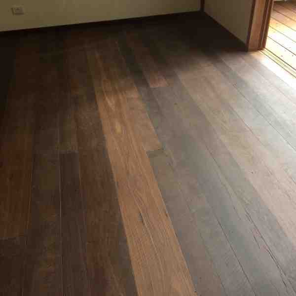 Antiqued Mixed Reds Flooring