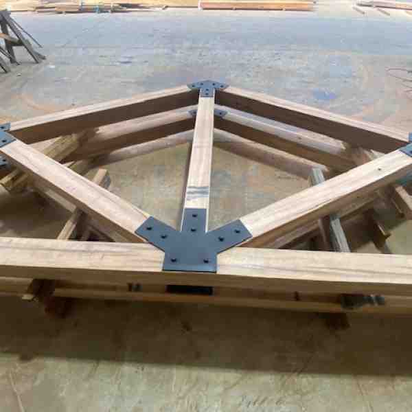 Sawn Wirebrushed Trusses