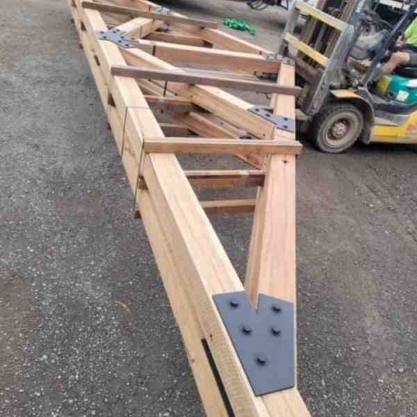 Sawn Wirebrushed Trusses
