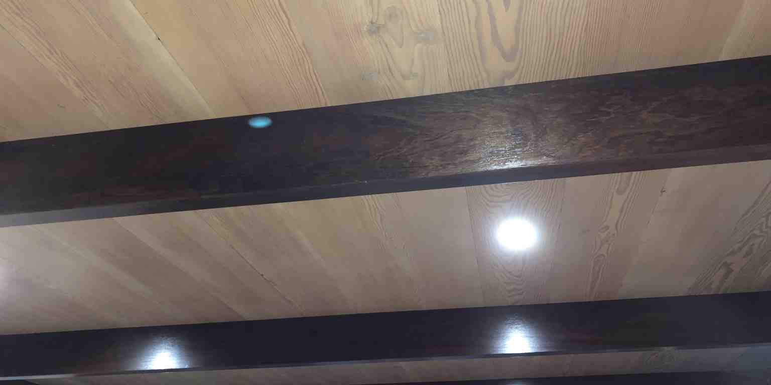 Lime washed ceiling lining